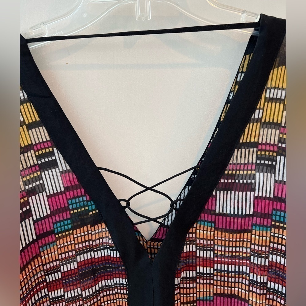 Bebe Multicolor Blouse - Picture 8 of 16